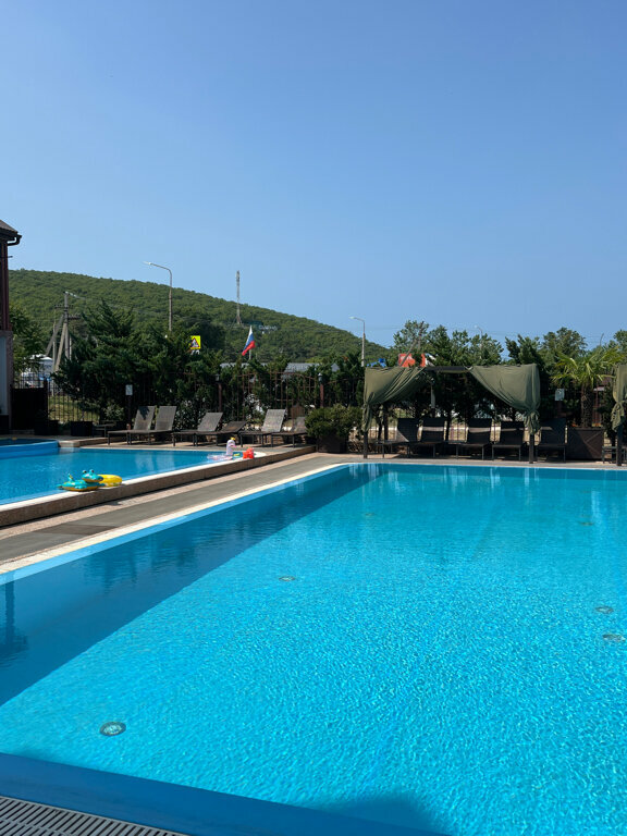 Гостиница Бонжур Сукко-240