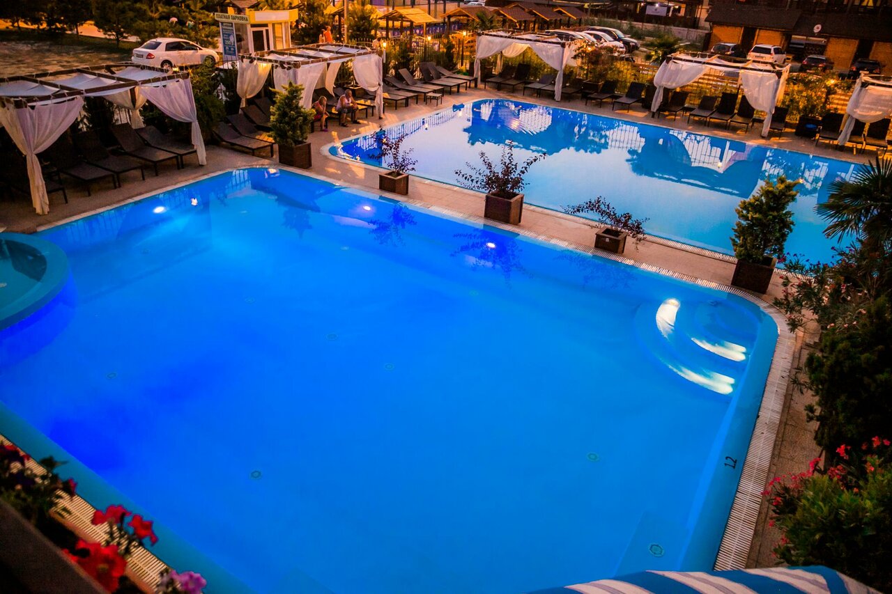 Гостиница Бонжур Сукко-94