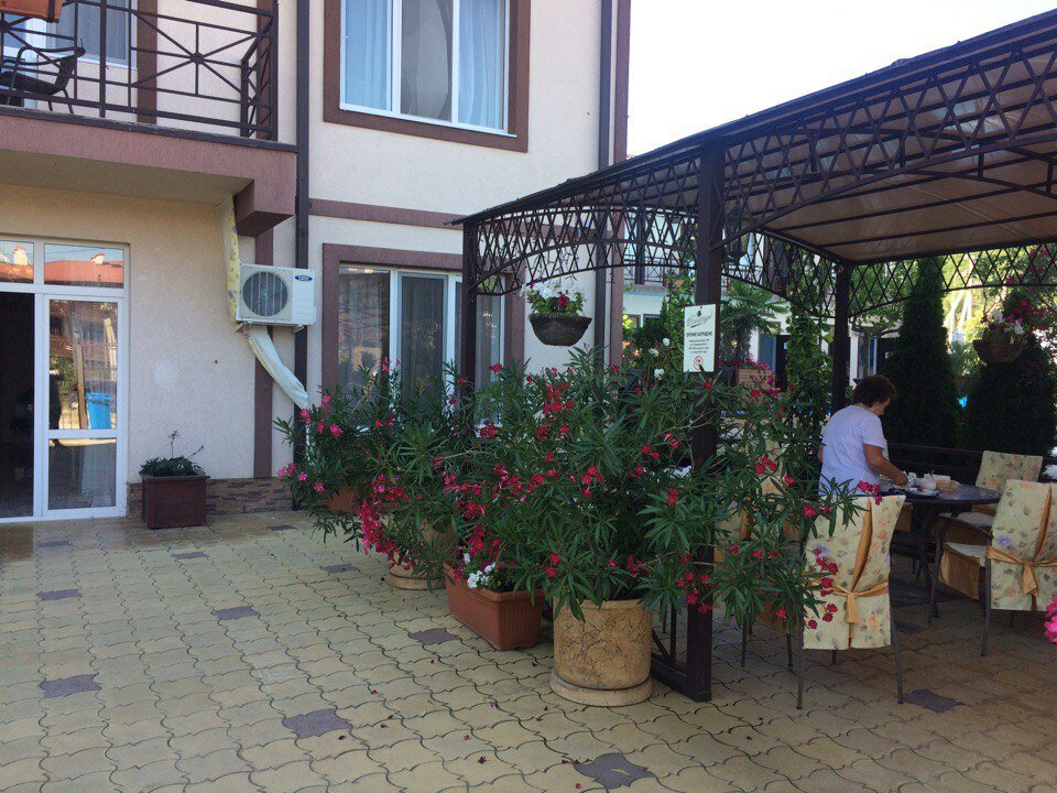 Гостиница Бонжур Сукко-198