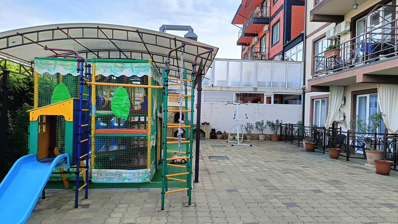 Гостиница Бонжур Сукко-225