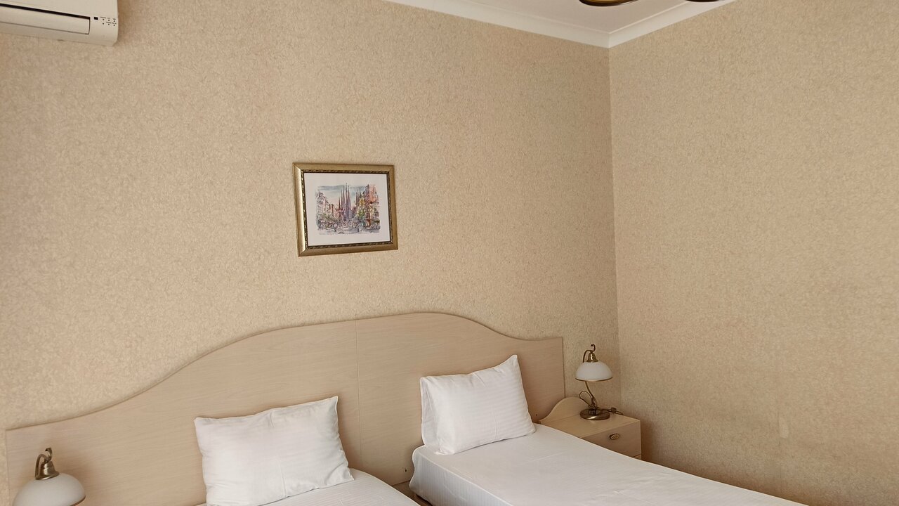 Гостиница Бонжур Сукко-131