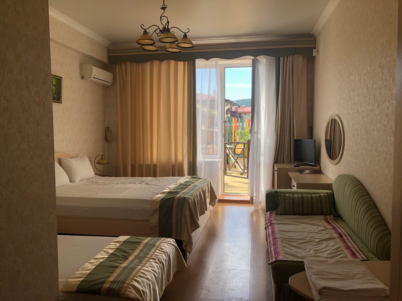 Гостиница Бонжур Сукко-110