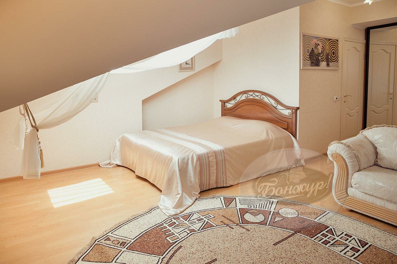 Гостиница Бонжур Сукко-57