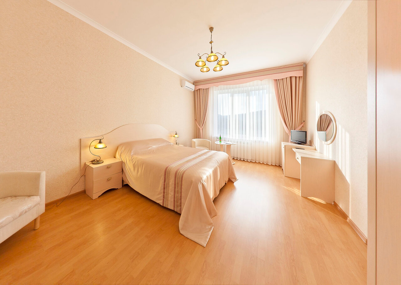 Гостиница Бонжур Сукко