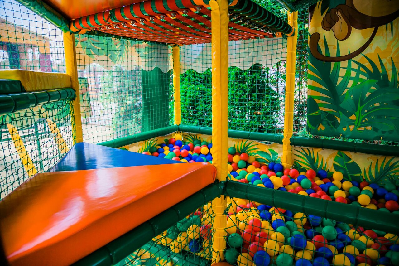 Гостиница Бонжур Сукко-97