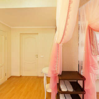 Гостиница Бонжур Сукко Семейный номер Делюкс-2