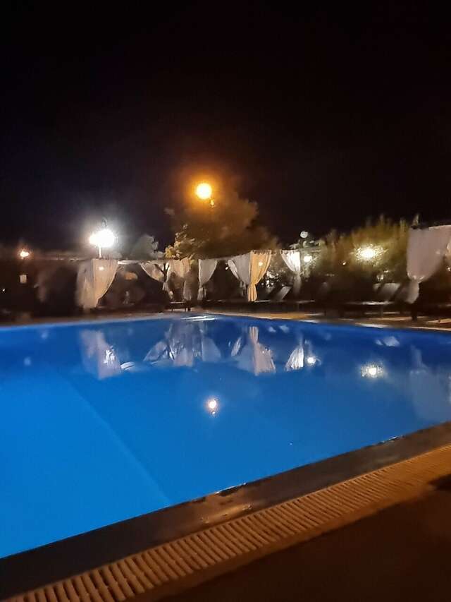 Гостиница Бонжур Сукко-240