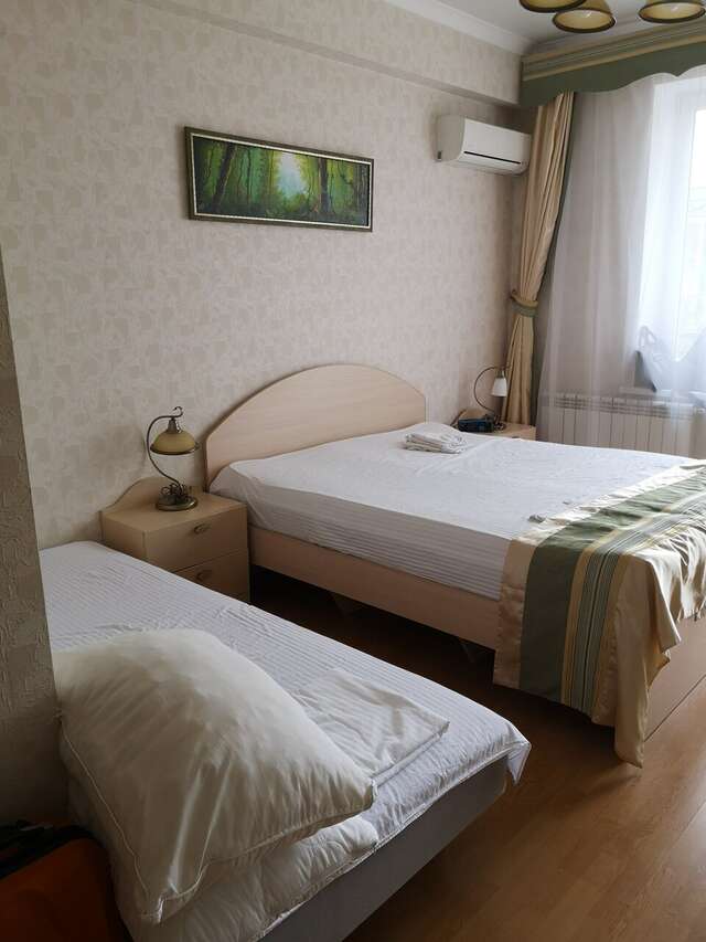 Гостиница Бонжур Сукко-243