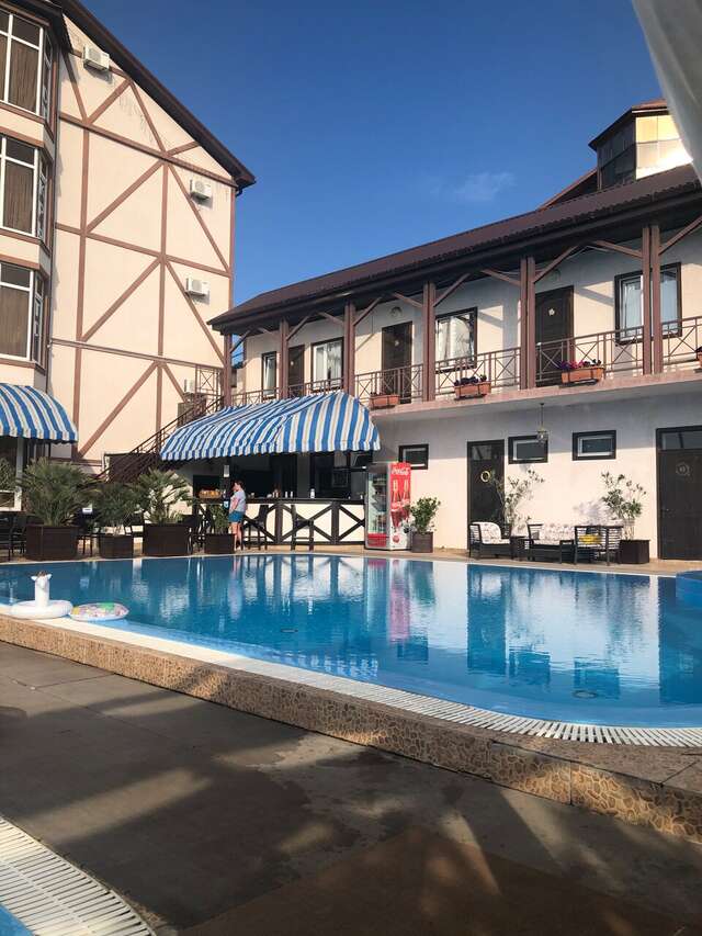 Гостиница Бонжур Сукко-218