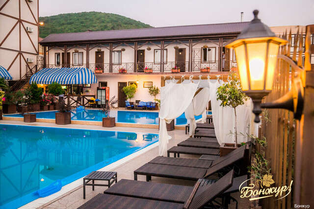 Гостиница Бонжур Сукко-152