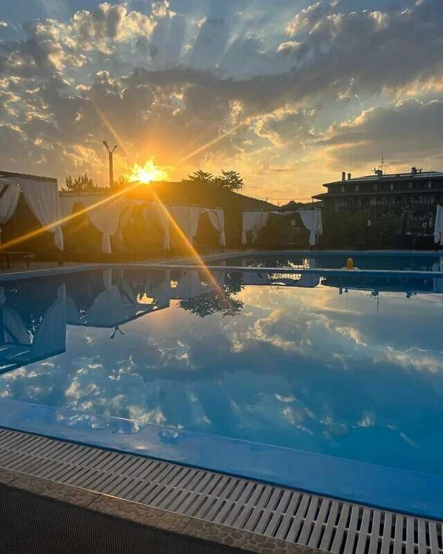 Гостиница Бонжур Сукко-73