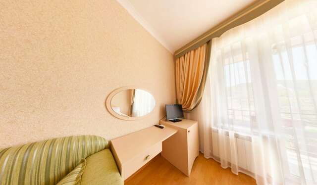 Гостиница Бонжур Сукко-87