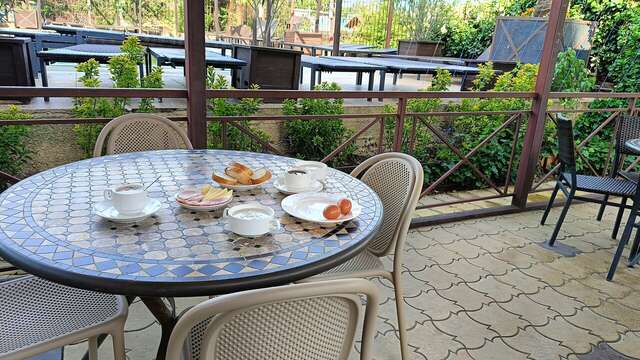 Гостиница Бонжур Сукко-129