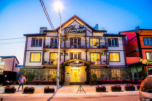 Гостиница Бонжур Сукко-186