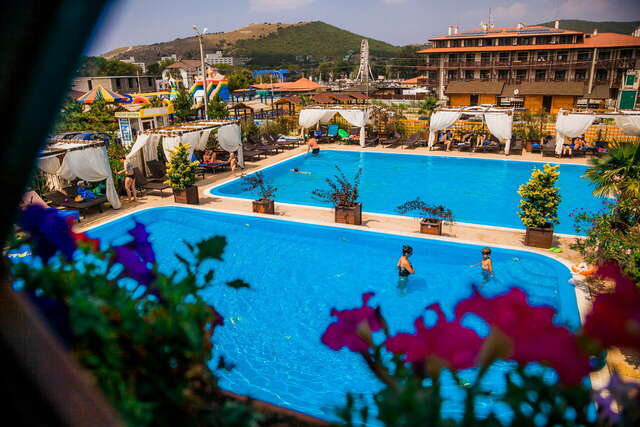 Гостиница Бонжур Сукко-27