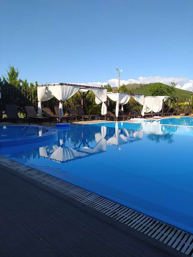 Гостиница Бонжур Сукко-154