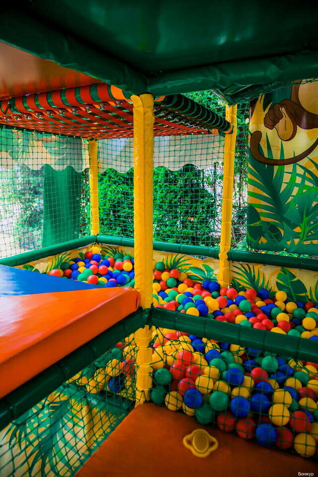 Гостиница Бонжур Сукко-180